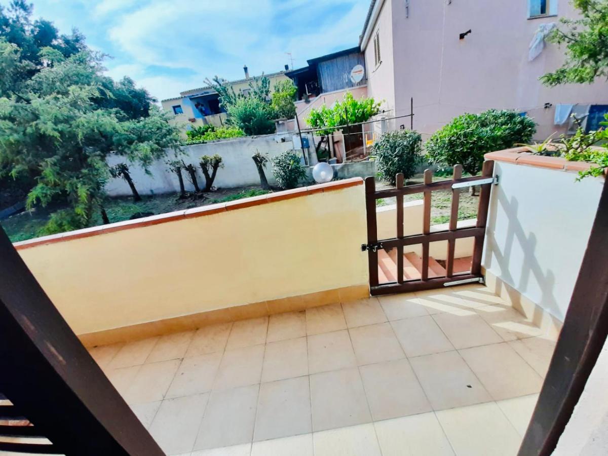 Le Residenze Itaca Apartment Porto Pozzo Bagian luar foto