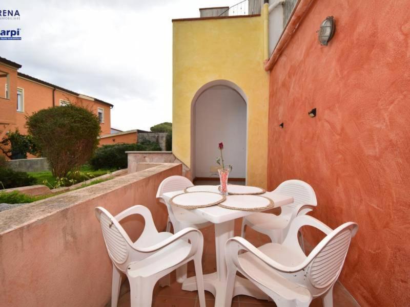Le Residenze Itaca Apartment Porto Pozzo Bagian luar foto